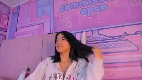 Alice  online show from October 16, 2:44 am