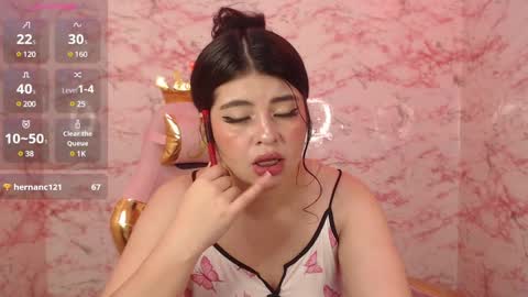 Snapshot of _aafrodita__ chatting on February 24, 9:32 am Alexa online show from February 24, 9:32 am