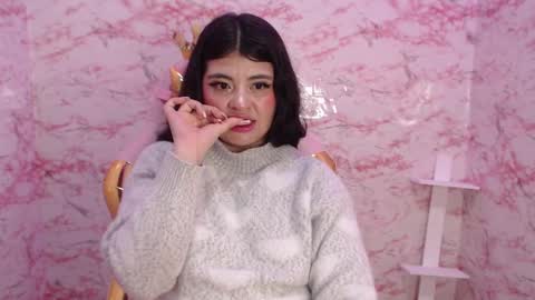 Snapshot of _aafrodita__ chatting on February 18, 8:59 am Alexa online show from February 18, 8:59 am