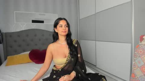 Adelle online show from January 17, 1:20 pm