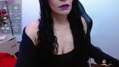 Snapshot of _alexandrajones chatting on October 7, 10:22 am Alexandra online show from October 7, 10:22 am