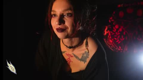 Snapshot of _alicemorrison_ chatting on September 20, 6:55 pm Alice Morrison Mistress Datura online show from September 20, 6:55 pm