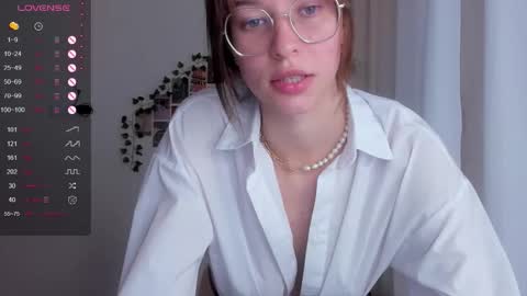 Snapshot of _alissaa_ chatting on October 18, 1:48 pm Alice online show from October 18, 1:48 pm