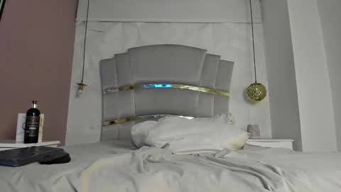 Andrew online show from January 4, 1:31 am