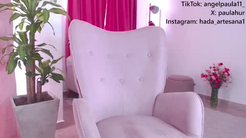 Snapshot of _angel_11 chatting on March 5, 6:45 pm Paula online show from March 5, 6:45 pm