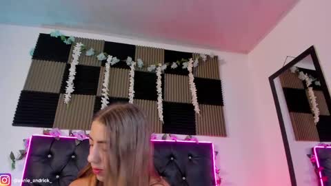 Annie Andrick online show from June 1, 9:21 am