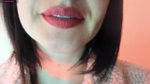 Snapshot of _antomouth_paradise chatting on October 6, 5:42 pm antonia online show from October 6, 5:42 pm