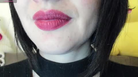 Snapshot of _antomouth_paradise chatting on March 12, 12:09 am antonia online show from March 12, 12:09 am