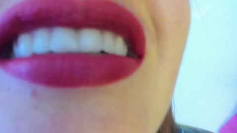 antonia online show from May 14, 2:37 pm