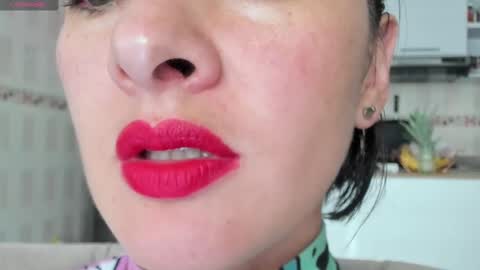 Snapshot of _antomouth_paradise chatting on February 28, 9:12 pm antonia online show from February 28, 9:12 pm