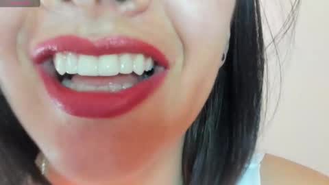 Snapshot of _antomouth_paradise chatting on October 9, 1:38 pm antonia online show from October 9, 1:38 pm