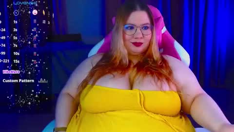 _ariaakashi_ online show from February 14, 2:09 pm