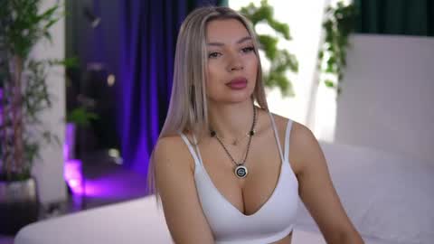 Arielle online show from May 7, 5:58 am