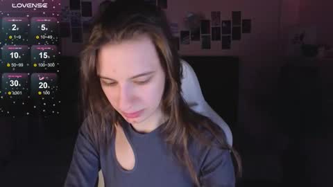 Snapshot of _ash_leyy_ chatting on September 17, 1:31 am _ash_leyy_ online show from September 17, 1:31 am
