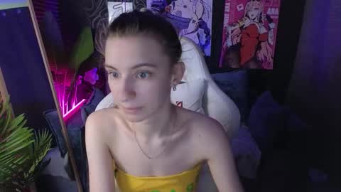 Snapshot of _ash_leyy_ chatting on September 26, 8:33 am _ash_leyy_ online show from September 26, 8:33 am