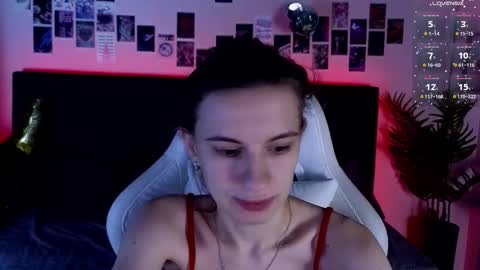 _ash_leyy_ online show from January 14, 1:35 am