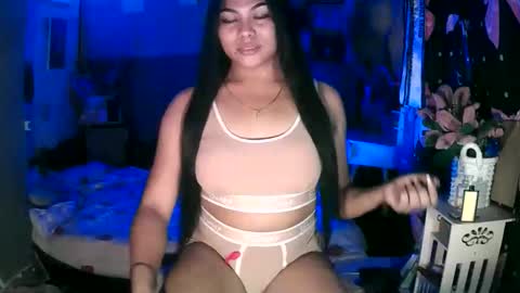 _asianslutyymikha_ online show from May 4, 7:42 pm