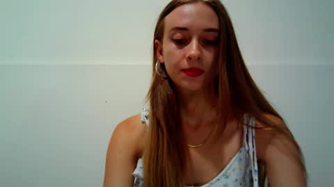 Snapshot of _aurora_sweet chatting on September 9, 9:53 am _aurora_sweet online show from September 9, 9:53 am