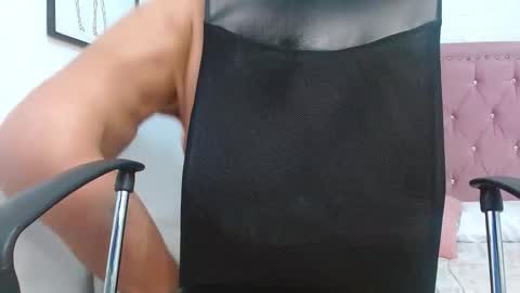 Snapshot of _ayelen chatting on October 15, 12:50 pm Ayelen  online show from October 15, 12:50 pm