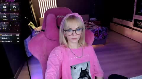 Olivia Subscribe to my Fansly -   online show from May 14, 12:20 am