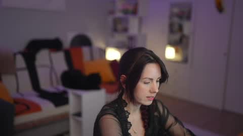 Lili online show from April 20, 9:23 am