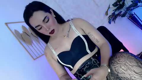 Caroline online show from October 3, 7:38 am