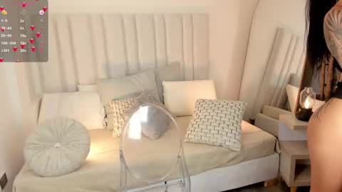 Snapshot of _cherry1 chatting on September 9, 5:18 am Cherry C. online show from September 9, 5:18 am