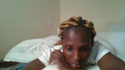 clara online show from February 19, 9:39 am