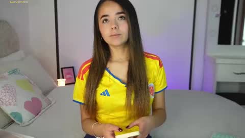 Melissa online show from June 18, 11:54 pm