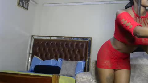 Snapshot of _daddyslittlemonster_ chatting on January 2, 5:29 pm lily online show from January 2, 5:29 pm