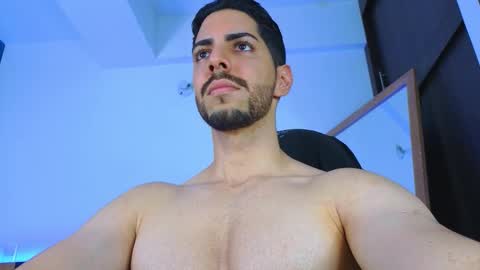 Snapshot of _davidwolf chatting on October 24, 2:12 am David online show from October 24, 2:12 am