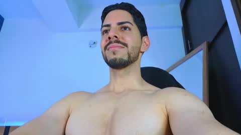 Snapshot of _davidwolf chatting on October 7, 2:07 am David online show from October 7, 2:07 am