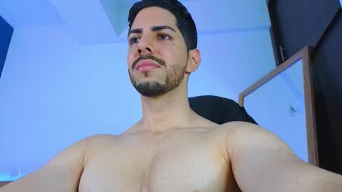 Snapshot of _davidwolf chatting on October 27, 1:05 am David online show from October 27, 1:05 am