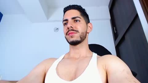 Snapshot of _davidwolf chatting on February 20, 2:51 am David online show from February 20, 2:51 am