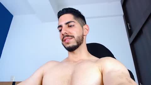 Snapshot of _davidwolf chatting on February 1, 4:46 am David online show from February 1, 4:46 am