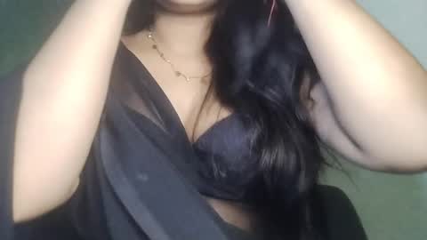 _dreamgirl_0 online show from April 26, 1:42 pm