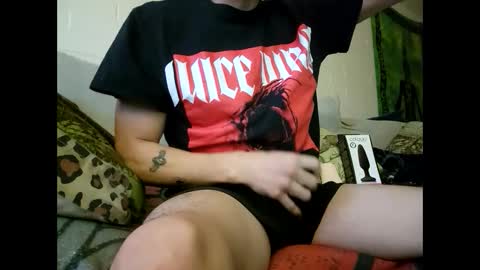 Snapshot of _drew__ chatting on December 7, 8:44 pm _drew__ online show from December 7, 8:44 pm