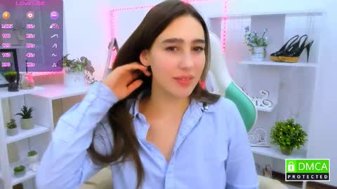 Lizzy  online show from February 1, 10:18 pm