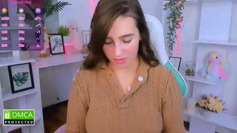 Snapshot of _eliizabeth__ chatting on October 20, 10:26 pm Lizzy online show from October 20, 10:26 pm