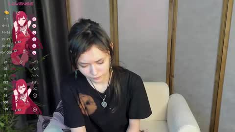 _emily__strike_ online show from February 26, 10:05 am