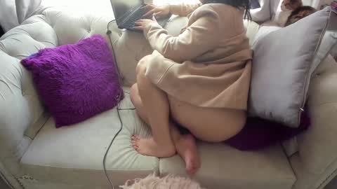 Snapshot of _emma_loyd_ chatting on December 17, 6:09 pm Emma online show from December 17, 6:09 pm