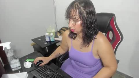 Snapshot of _emma_loyd_ chatting on September 20, 10:57 pm Emma online show from September 20, 10:57 pm