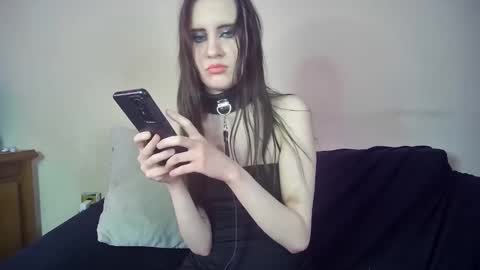 Emma Sugar online show from February 22, 7:23 am