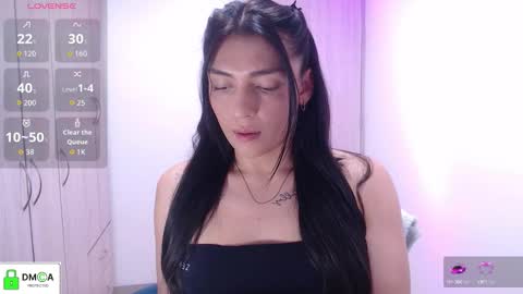  Erica Vanderhill  online show from November 3, 7:15 pm