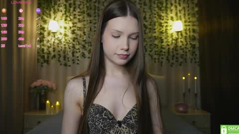 Alice online show from April 25, 5:43 pm