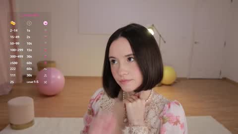 Essie  online show from September 18, 4:55 pm