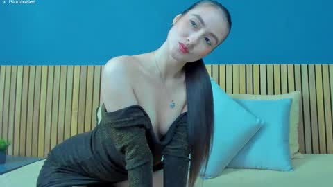 Gloriana online show from February 21, 4:32 pm