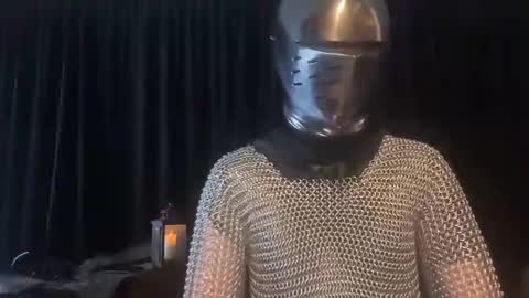 Snapshot of _goodknight chatting on February 4, 8:13 am GOODKNIGHT online show from February 4, 8:13 am