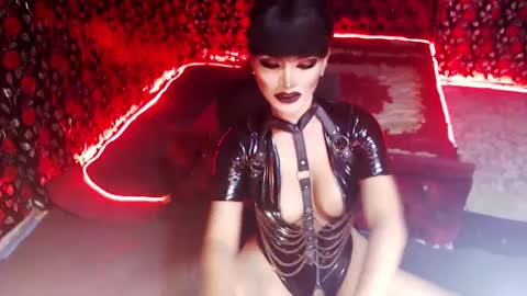 Snapshot of _hailyourqueenx chatting on February 25, 1:52 am GoDDess  Chloe online show from February 25, 1:52 am