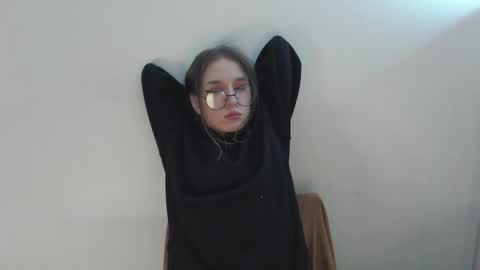 Hannaolotl online show from December 19, 12:11 pm